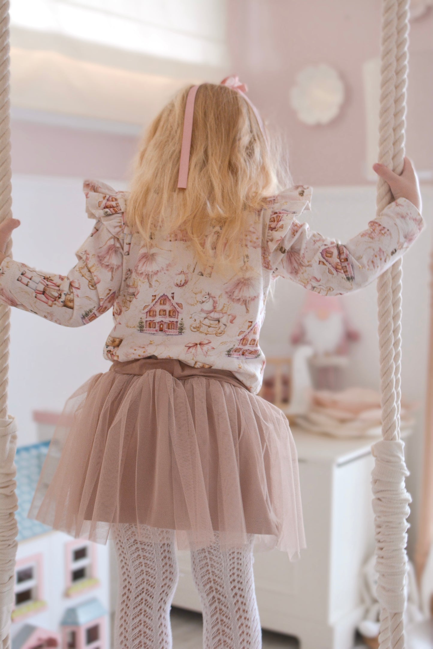 Beige tulle skirt