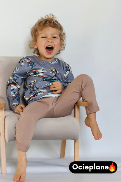 Insulated camel trousers