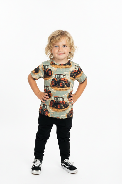 T-shirt Tractor Orange Clouds