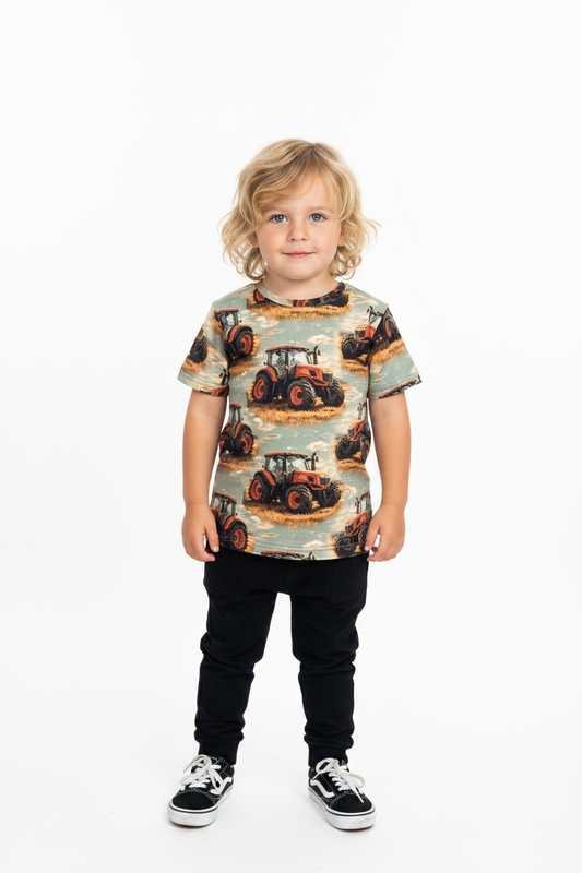 T-shirt Tractor Orange Clouds
