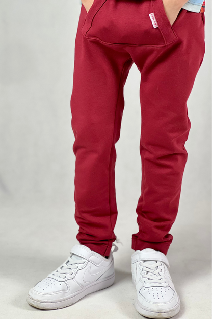 Reliable burgundy trousers
