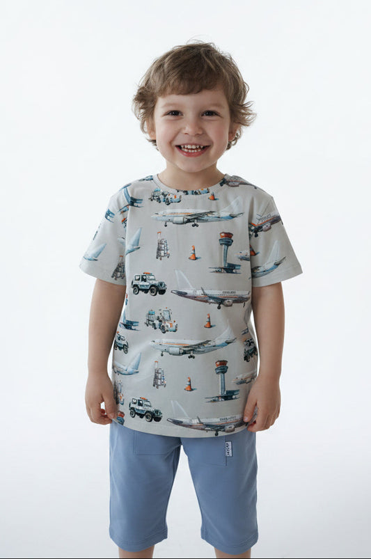 T-shirt Airport