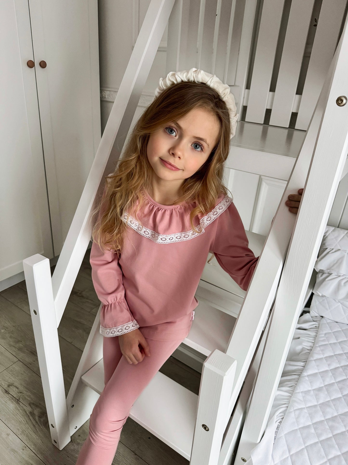 Noelle Pudrowy Róż